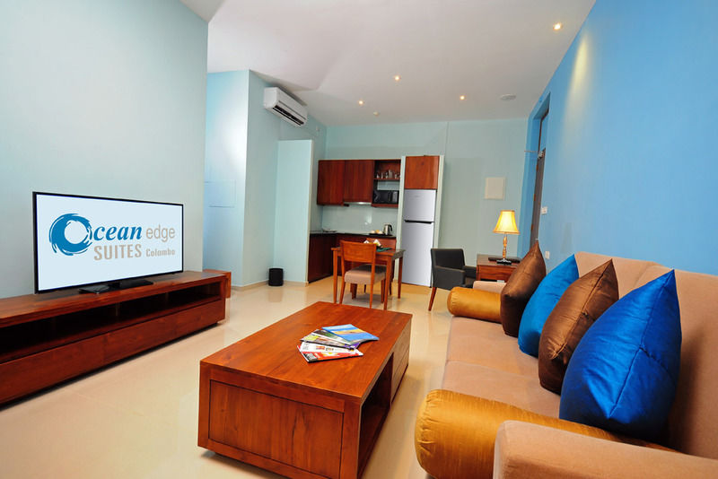 Ocean Edge Suites & Hotel Colombo Exteriör bild
