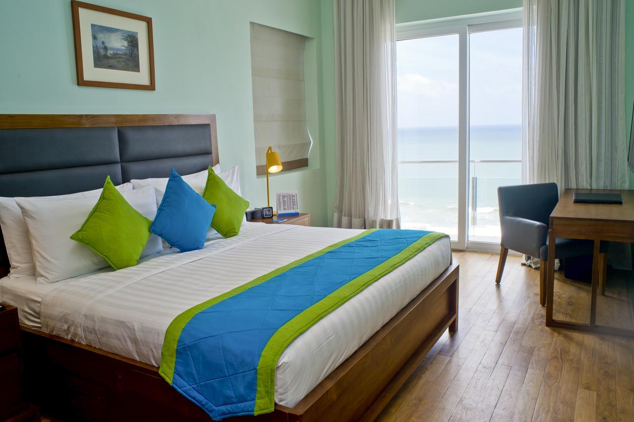 Ocean Edge Suites & Hotel Colombo Exteriör bild