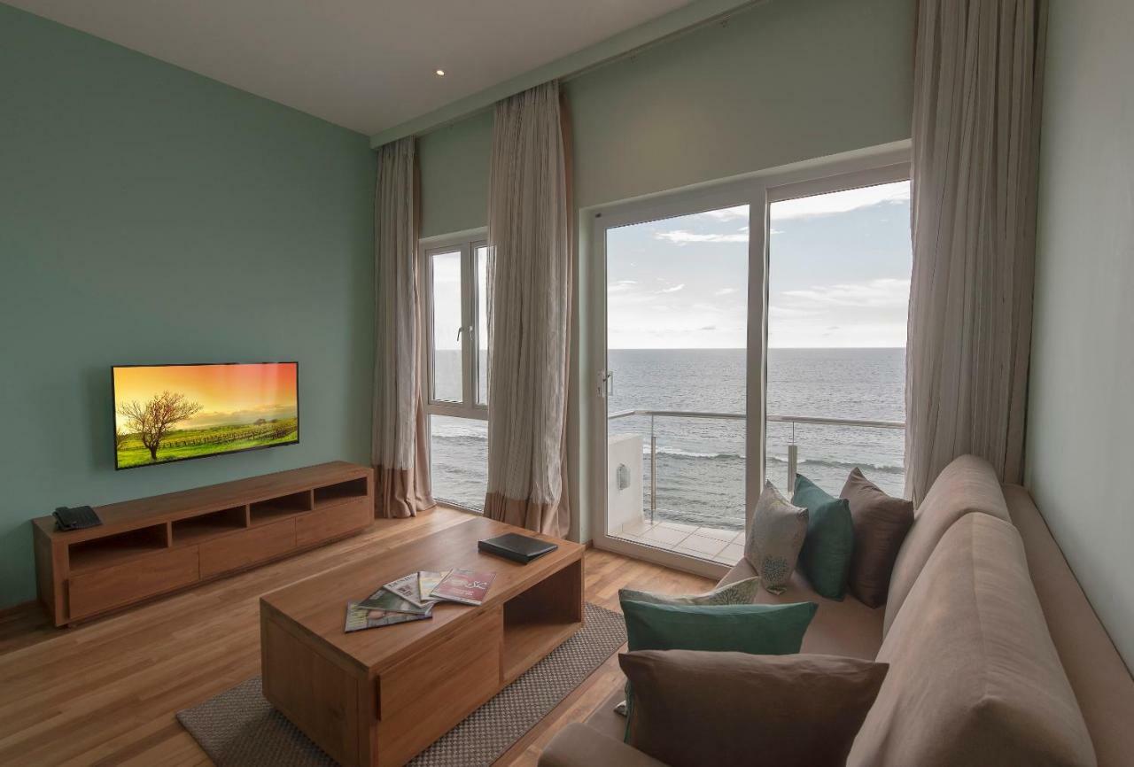 Ocean Edge Suites & Hotel Colombo Exteriör bild